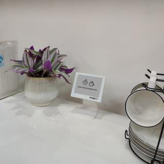 Tischständer für elektronische Einzelhandelsetiketten